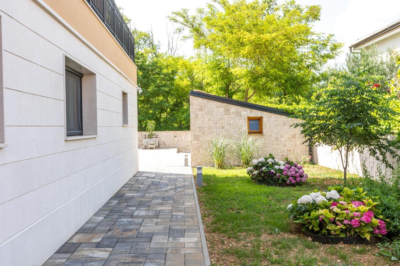 Vila Iris Baska 2 Hotel Екстериор снимка